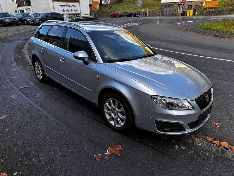 Silber Gebraucht 2010 Seat Exeo Style Limousine | 2.499 € (Superpreis) - Bild 1/4