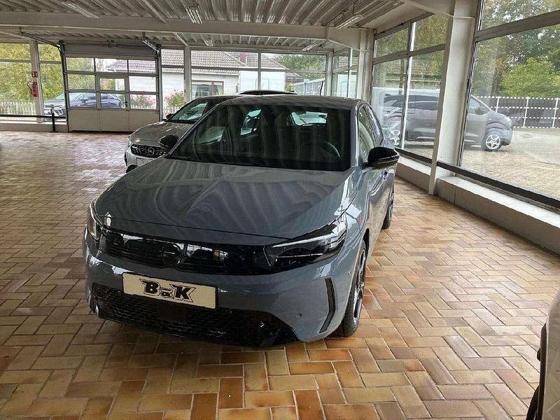Grau Gebraucht 2024 Opel Corsa Limousine | 19.990 € (Etwas zu teuer) - Bild 1/4