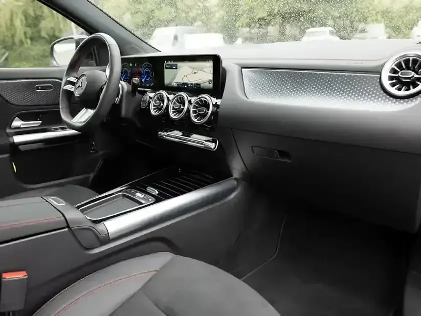 Gebraucht Mercedes EQA350 AMG 214 kW (292 PS) 2025 Schwarz metalliclack kosmossch SUV