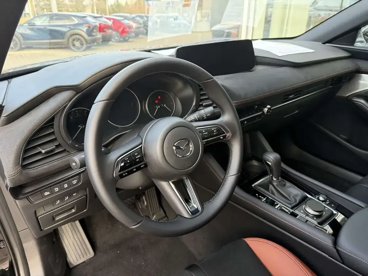 Gebraucht Mazda 3 Nagisa 140 PS (102 kW) 2025 Limousine