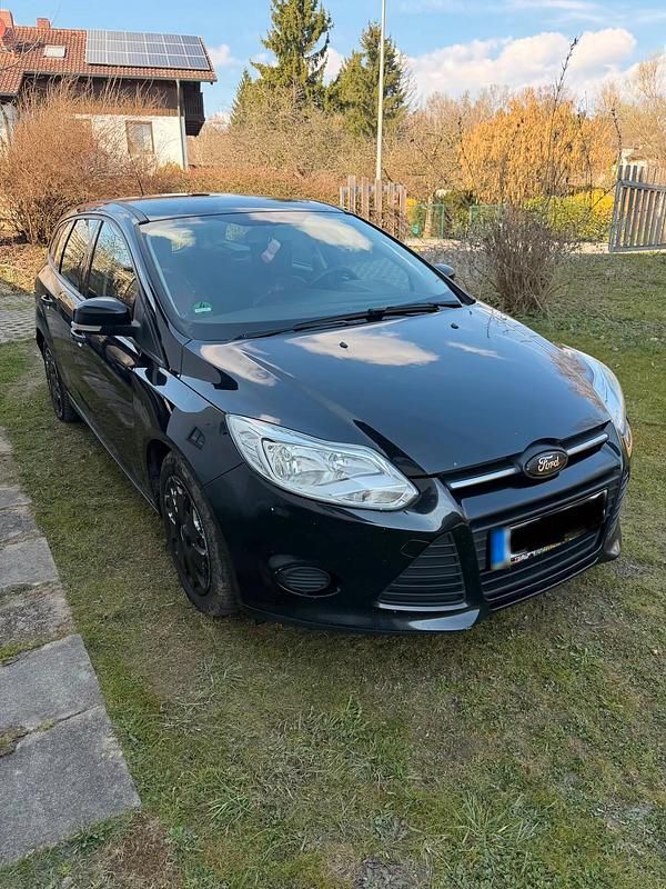 Gebraucht Ford Focus 150 PS (110 kW) 2012 Schwarz Kombi