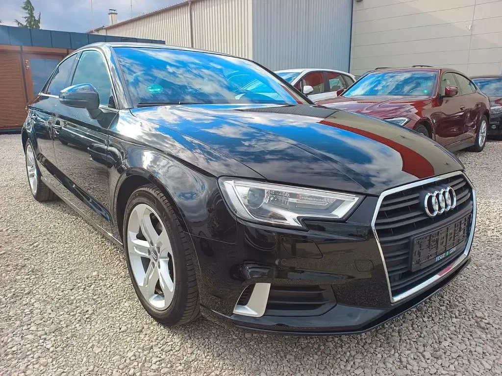 Gebraucht Audi A3 Sport 150 PS (110 kW) 2018 Schwarz Limousine