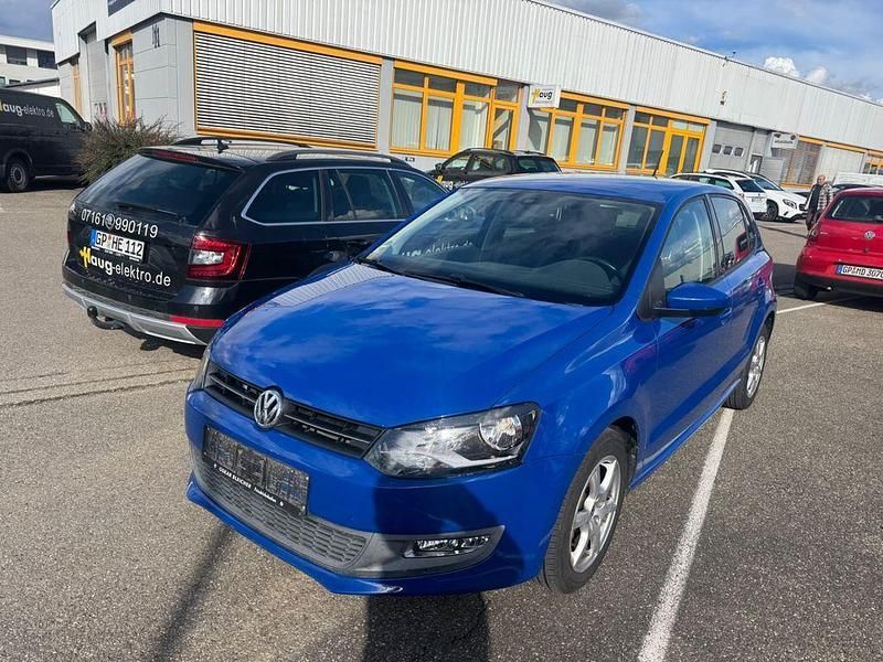 Blau Gebraucht 2010 VW Polo Team Limousine | 3.599 € (Guter Preis) - Bild 1/4