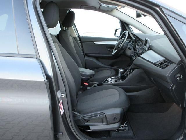 Gebraucht BMW 218 Advantage 150 PS (110 kW) 2017 Grau Kombi