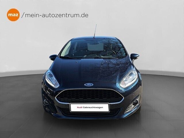 Gebraucht Ford Fiesta Celebration 80 PS (58 kW) 2017 Mitternachtsblau Kleinwagen