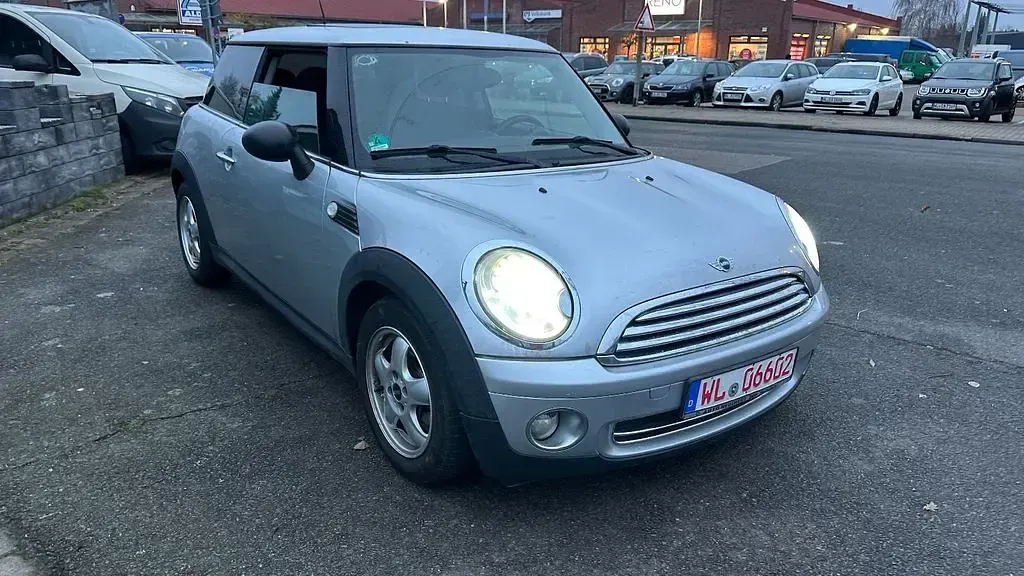 Usado Mini ONE 95 HP (69 kW) 2009 Prateado Citadino