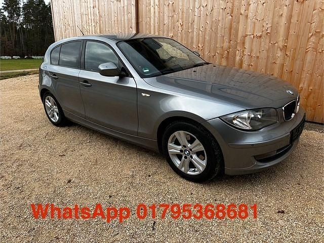 Grau Gebraucht 2010 BMW 118 Kleinwagen | 2.450 € (Guter Preis) - Bild 1/4