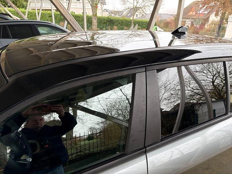 Gebraucht Jeep Avenger EV 114 kW (156 PS) 2023 Silber SUV