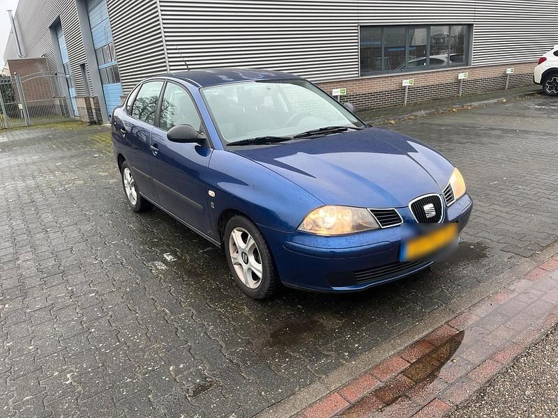 Gebraucht Seat Cordoba 92 PS (67 kW) 2004 Blau Limousine