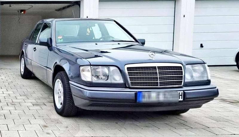 Second-hand Mercedes E280 193 CP (141 kW) 1994 Gri Berlinǎ