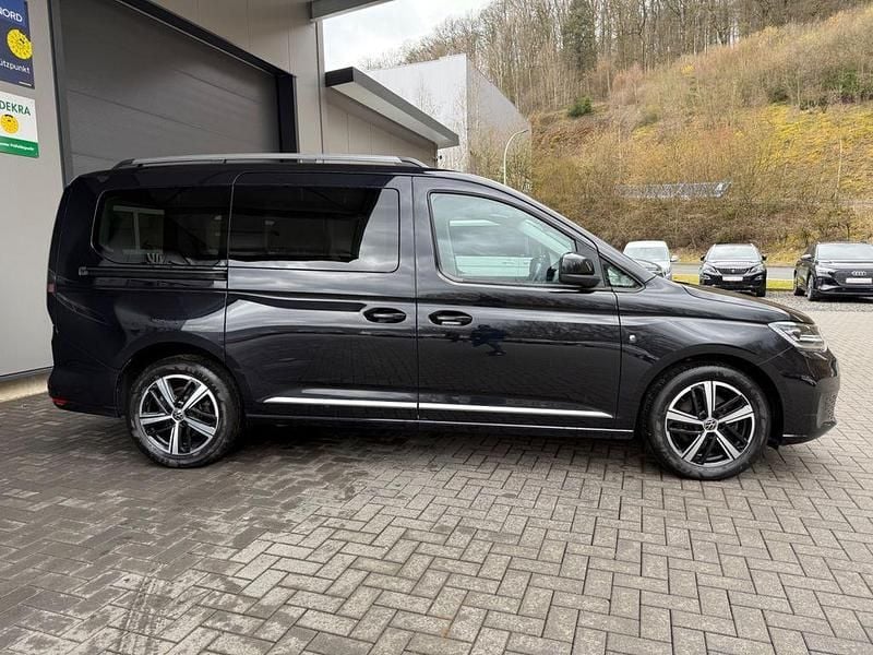 Gebraucht VW Caddy Maxi Style 122 PS (89 kW) 2022 Schwarz Van / Kleinbus