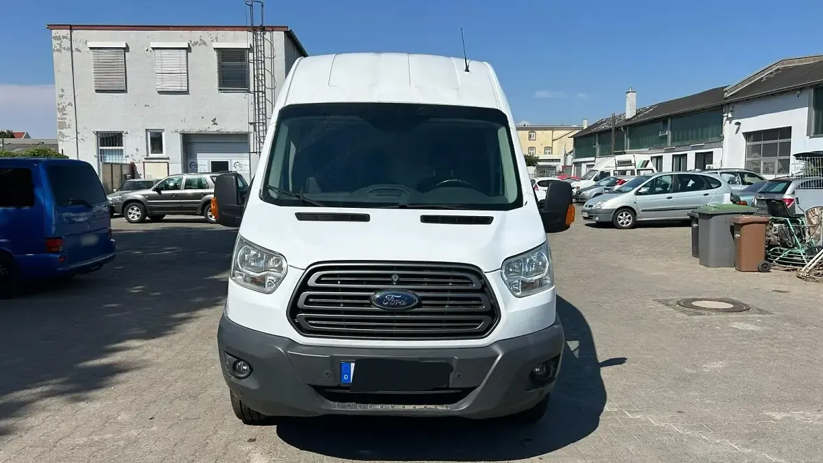Gebraucht Ford Transit 130 PS (95 kW) 2017 Weiß Van / Kleinbus