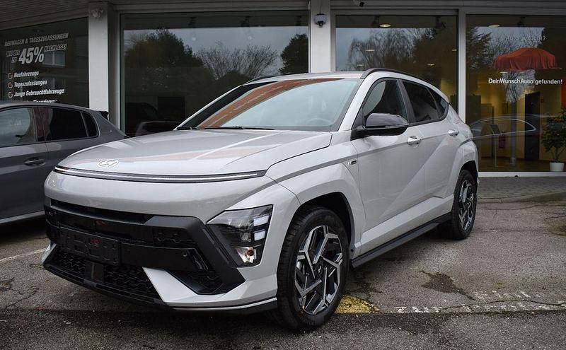Cyber grey Neu 2025 Hyundai Kona N Line SUV | 29.680 € (Fairer Preis) - Bild 1/4