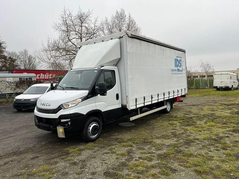Gebraucht Iveco Daily 179 PS (131 kW) 2019 Weiß