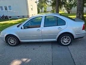Silber Gebraucht 2002 VW Bora Limousine | 1.050 € (Guter Preis) - Bild 1/1