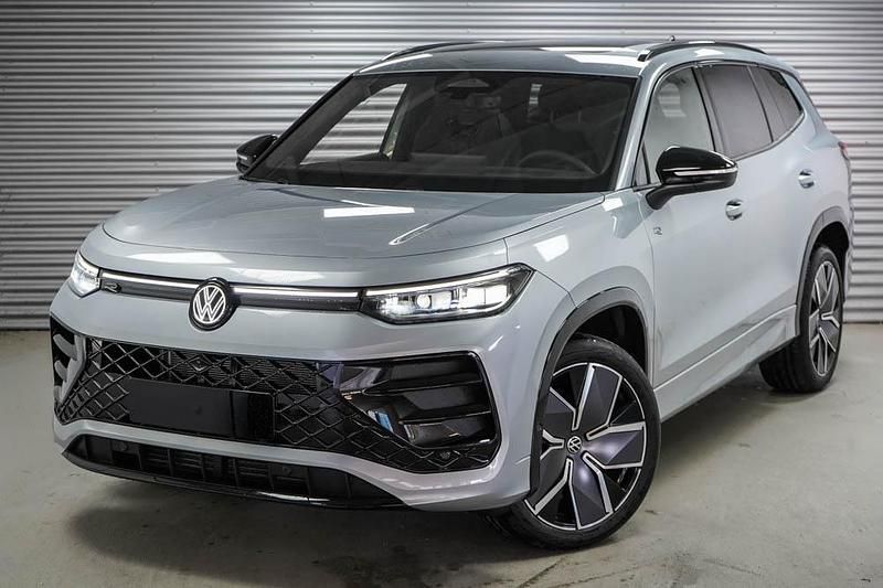 Oystersilber metallic (f0) Neu 2025 VW Tayron R-line SUV | 59.091 € (Fairer Preis) - Bild 1/4