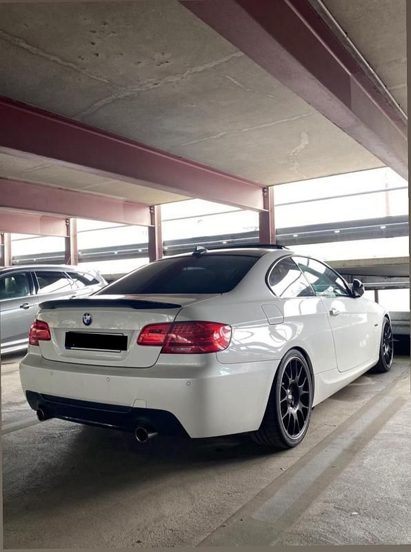 Weiß Gebraucht 2012 BMW 335 M Sport Coupé | 16.500 € (Guter Preis) - Bild 1/4