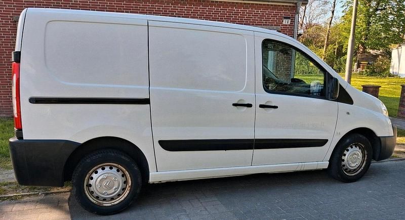 Gebraucht Citroën Jumpy 89 PS (65 kW) 2013 Weiß Van / Kleinbus