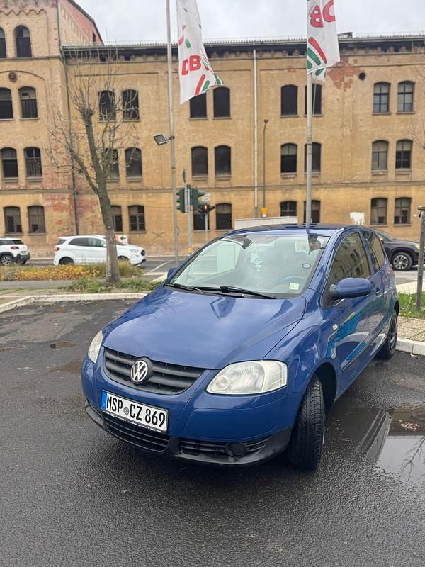 Gebraucht VW Fox 65 PS (47 kW) 2005 Blau Kleinwagen