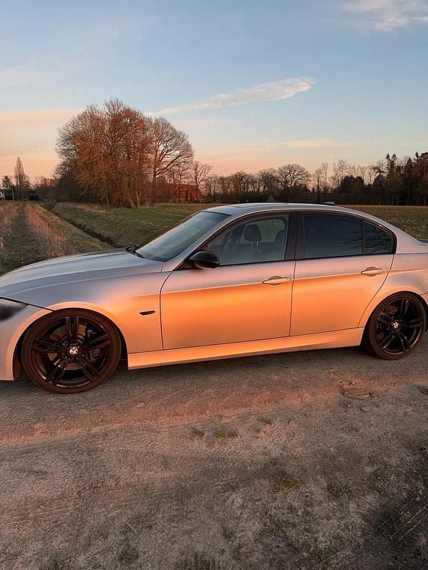 Gebraucht BMW 335 306 PS (225 kW) 2007 Silber Limousine