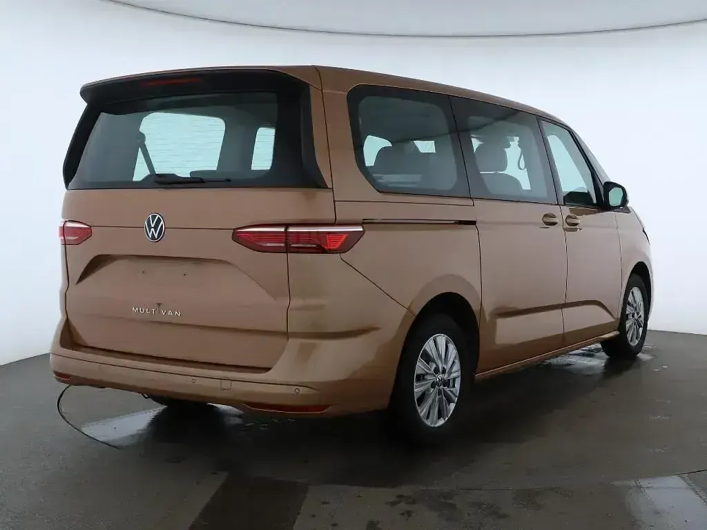 Używany VW T7 150 KM (110 kW) 2025 Brązowy Van