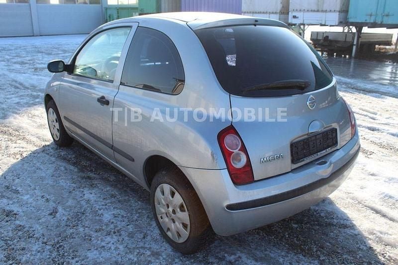 Gebraucht Nissan Micra 65 PS (47 kW) 2006 Silber Kleinwagen