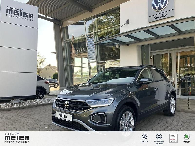 Indiumgrau metallic Neu 2025 VW T-Roc Life SUV | 32.540 € (Guter Preis) - Bild 1/4