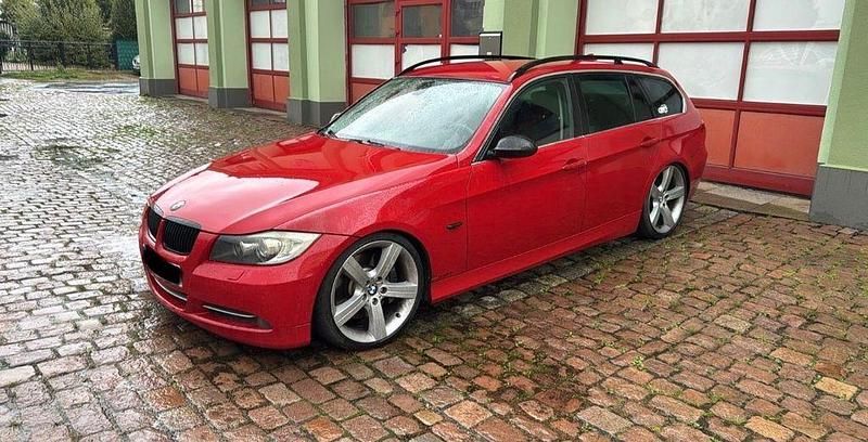 Gebraucht BMW 335 286 PS (210 kW) 2008 Rot Kombi