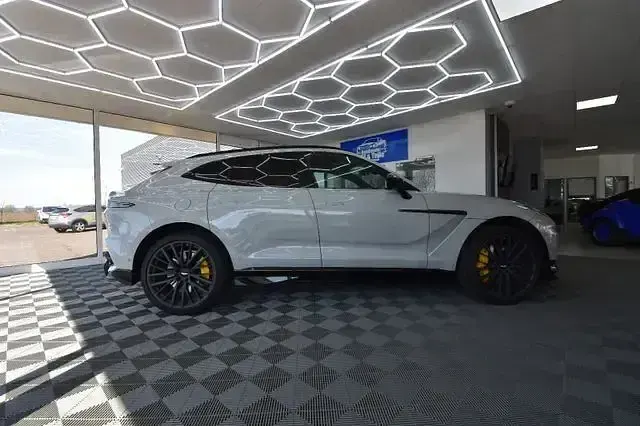 Gebraucht Aston Martin DBX 727 PS (534 kW) 2022 Grau SUV