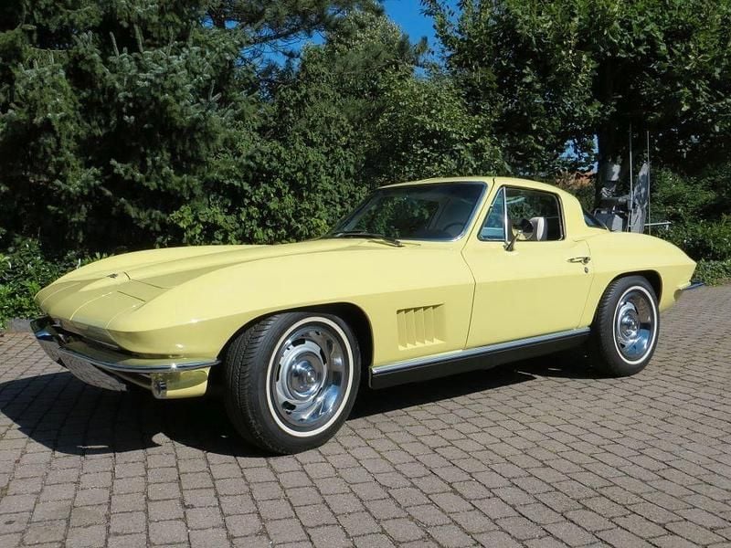 Gelb Gebraucht 1967 Corvette C2 | 189.175 € - Bild 1/4