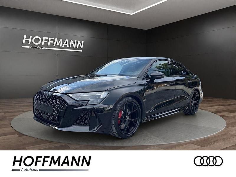 Schwarz Neu 2025 Audi RS3 Sport Limousine | 71.890 € - Bild 1/4