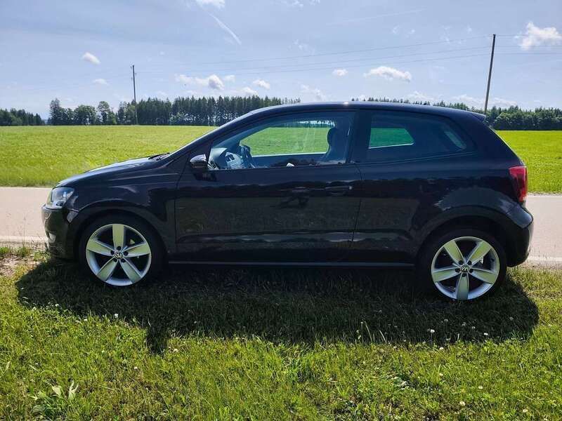 Deep black perleffekt Gebraucht 2010 VW Polo Highline Kleinwagen | 5.790 € (Fairer Preis) - Bild 1/4