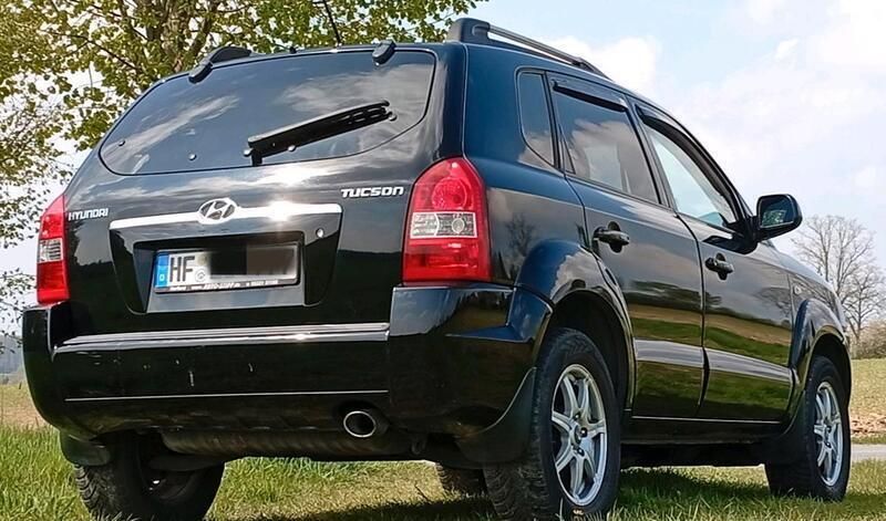 Schwarz Gebraucht 2006 Hyundai Tucson SUV | 4.150 € (Etwas zu teuer) - Bild 1/4