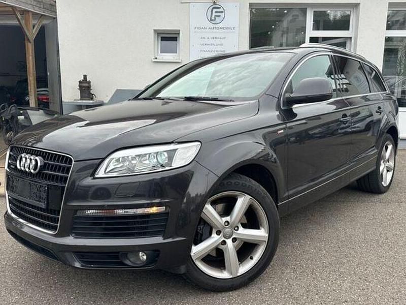 Grau Gebraucht 2008 Audi Q7 S-Line SUV | 8.990 € (Fairer Preis) - Bild 1/4