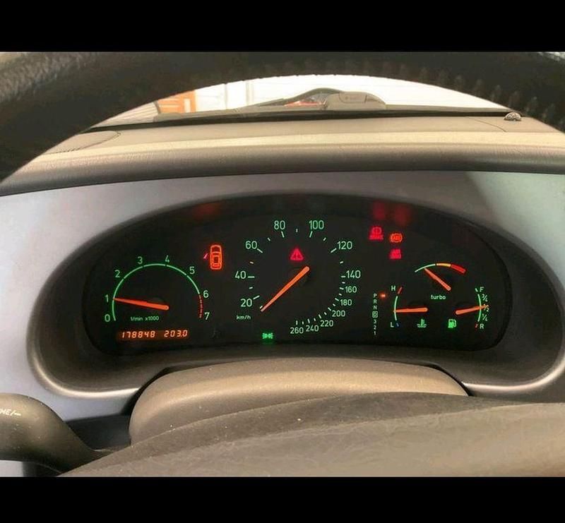 Gebraucht Saab 9-3 Cabriolet Aero 185 PS (136 kW) 2003 Silber Cabrio