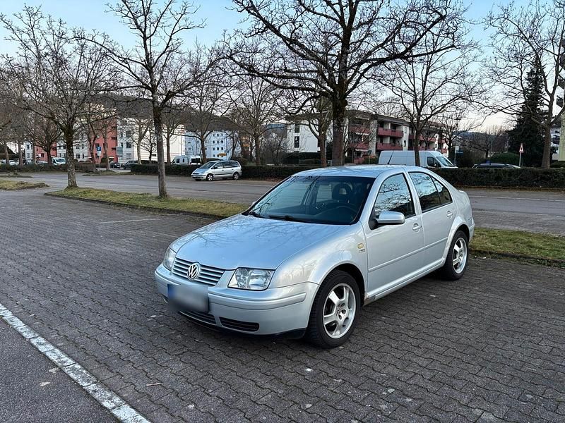 Gebraucht VW Bora 115 PS (84 kW) 1999 Silber Limousine