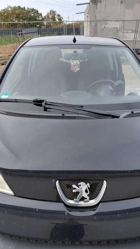 Schwarz Gebraucht 2007 Peugeot 107 Filou Kleinwagen | 950 € (Guter Preis) - Bild 1/4