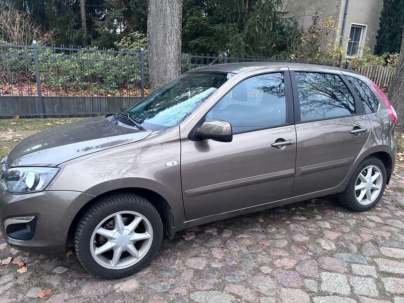 Gebraucht Lada Kalina 98 PS (72 kW) 2016 Braun Limousine