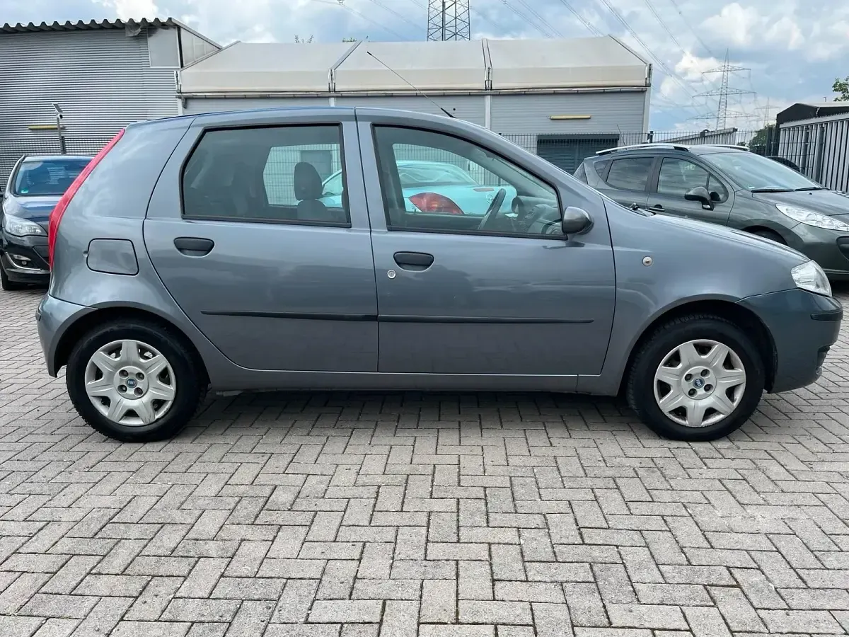 Gebraucht Fiat Punto 60 PS (44 kW) 2004 Grau Kleinwagen