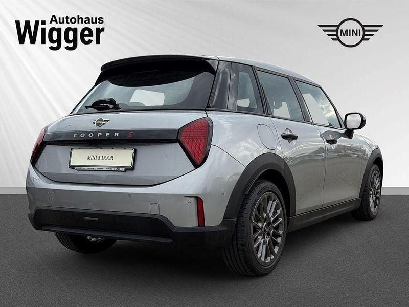 Gebraucht Mini Cooper S Classic 204 PS (150 kW) 2024 Silber Kleinwagen