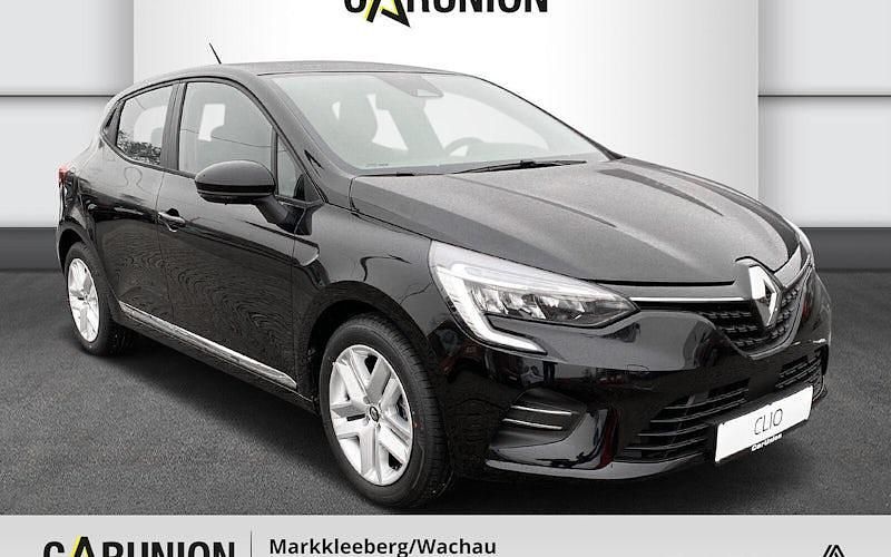 Gebraucht Renault Clio V Zen 91 PS (66 kW) 2022 Black pearlschwarz metallic (metallic) Limousine