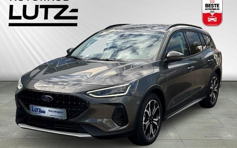 Grau Neu 2025 Ford Focus Active X Limousine | 36.785 € (Teuer) - Bild 1/4