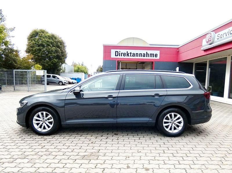 Gebraucht VW Passat Business 150 PS (110 kW) 2021 Grau Kombi
