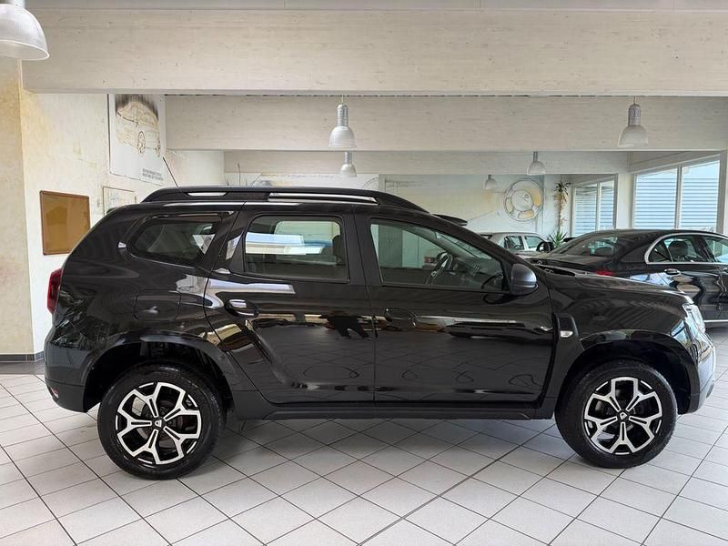 Gebraucht Dacia Duster Comfort 125 PS (91 kW) 2018 Schwarz SUV