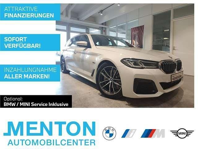 Weiß Gebraucht 2022 BMW 530e M Sport Kombi | 36.990 € (Fairer Preis) - Bild 1/3