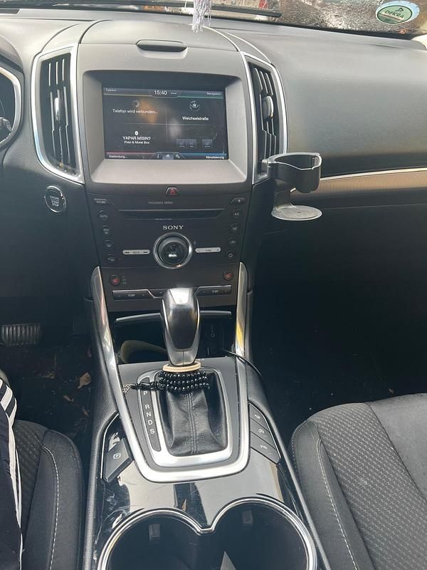 Gebraucht Ford Edge Titanium 274 PS (201 kW) 2016 Schwarz SUV