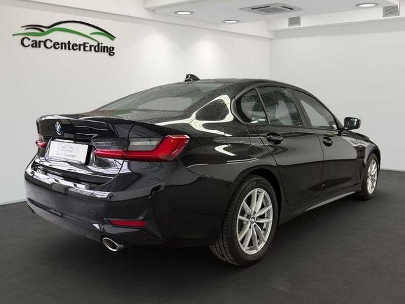 Gebraucht BMW 320 Sport Line 190 PS (139 kW) 2020 Schwarz Limousine