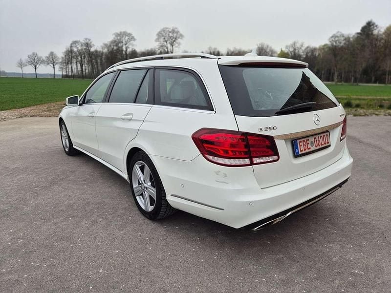 Usata Mercedes E350 252 CV (185 kW) 2014 Bianco Station wagon