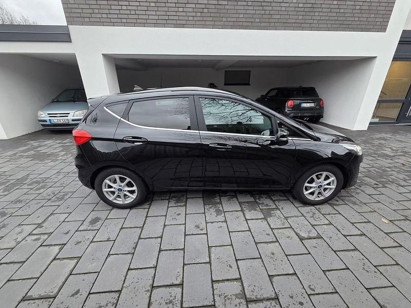 Gebraucht Ford Fiesta Titanium 75 PS (55 kW) 2021 Kleinwagen