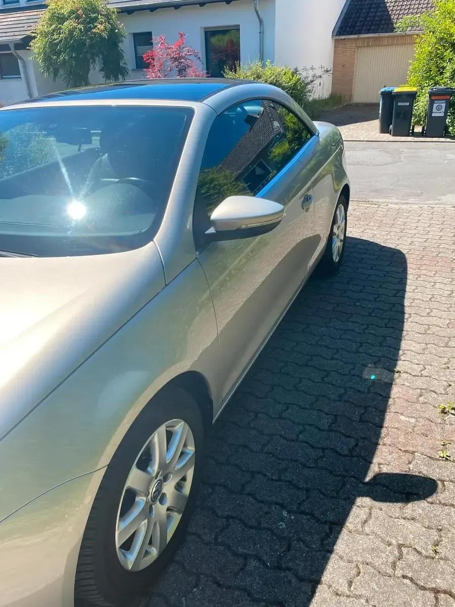 Gebraucht VW Eos 122 PS (89 kW) 2010 Gelb Cabrio